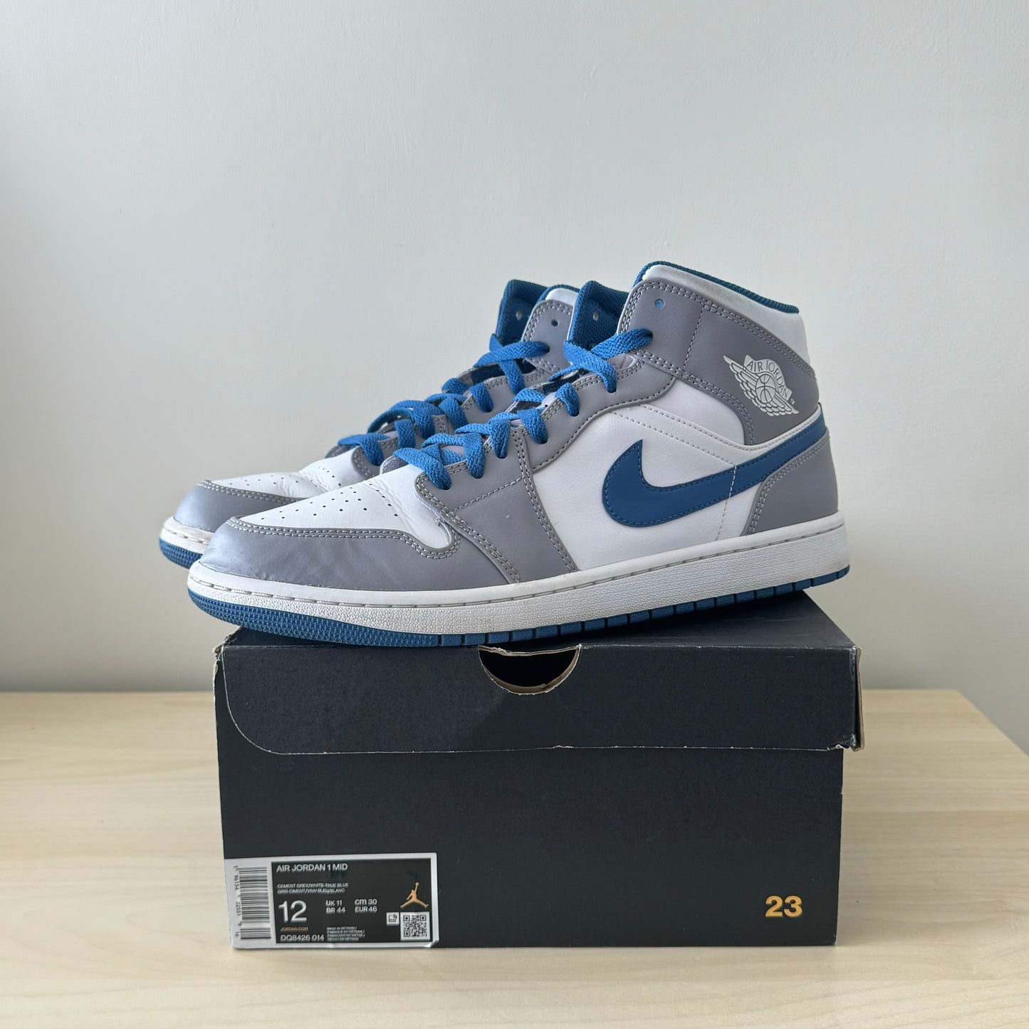 Jordan 1 Mid True Blue