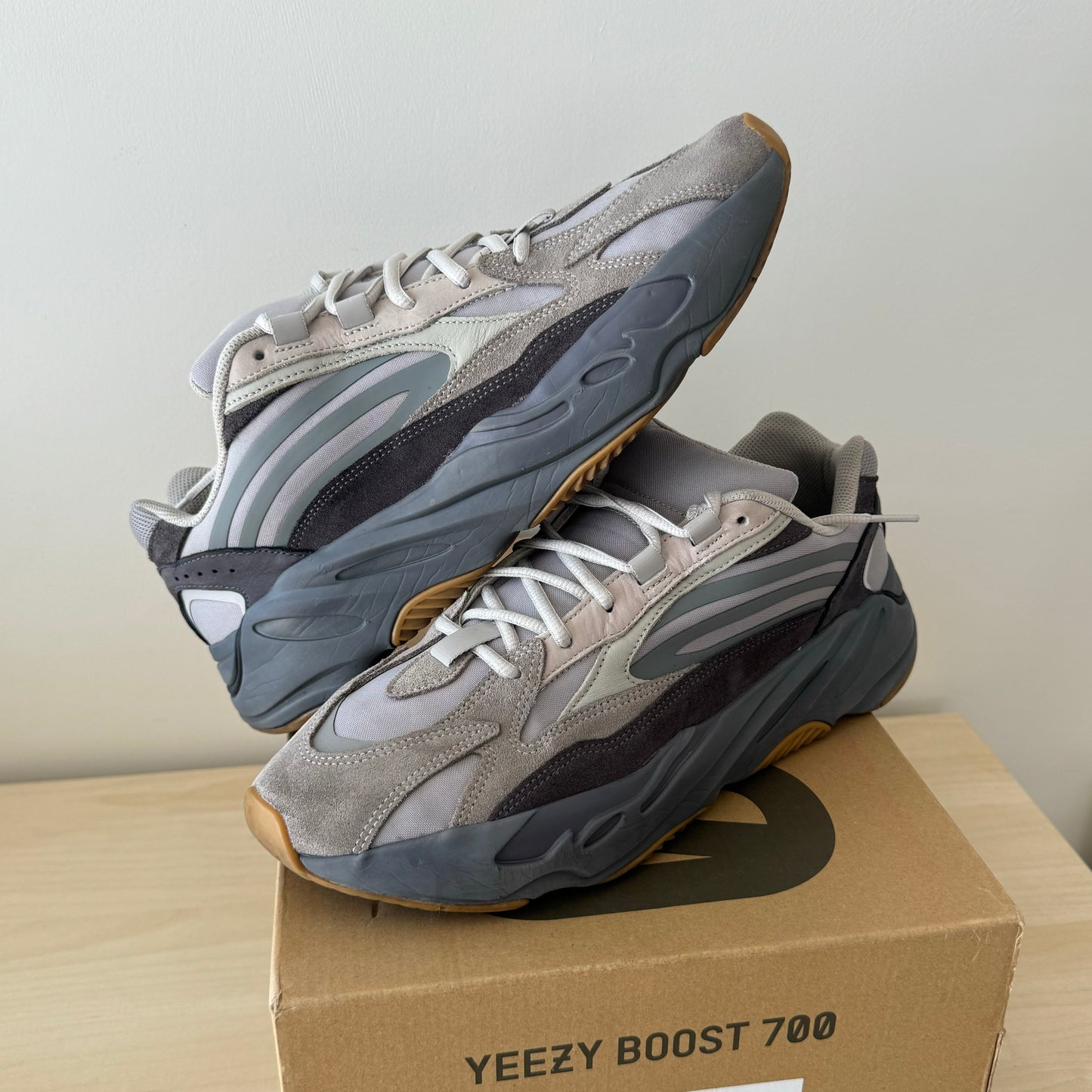 Adidas Yeezy Boost 700 V2 Tephra