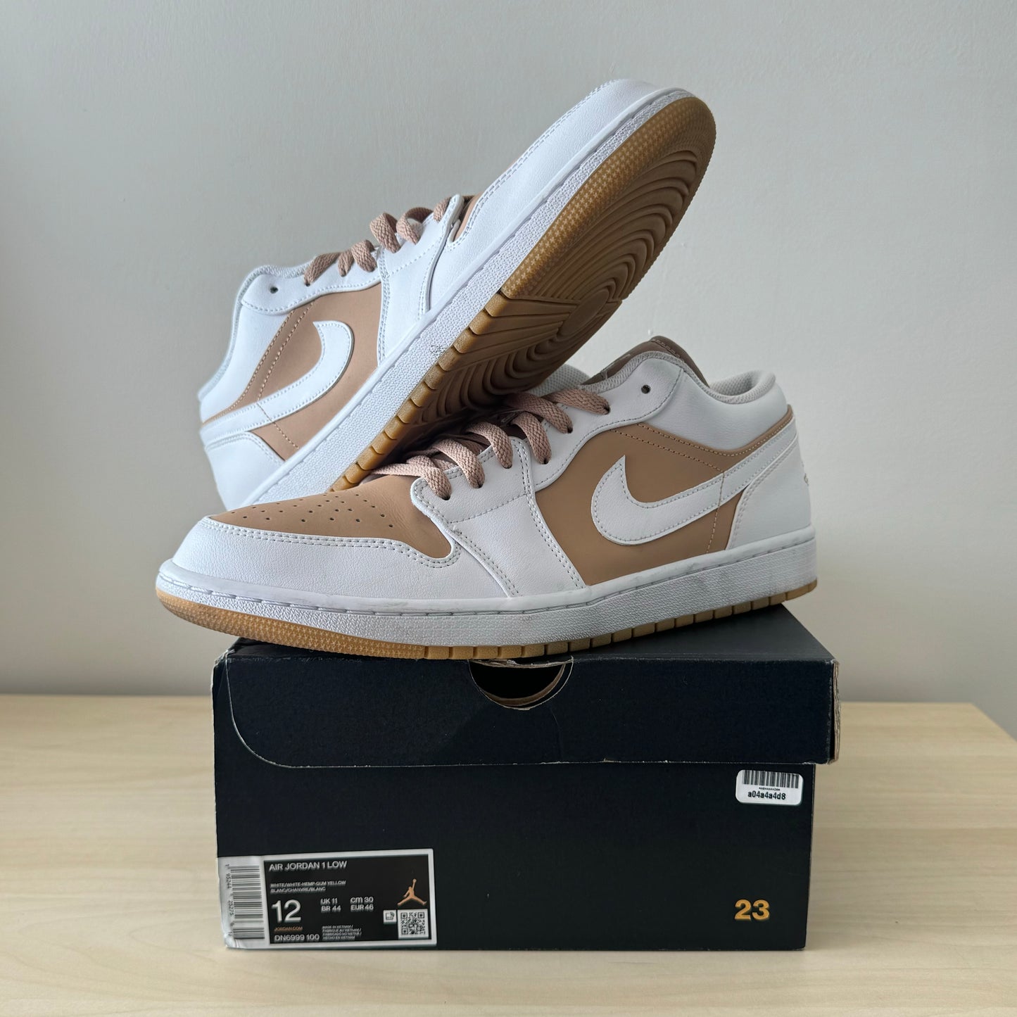 Jordan 1 Low Gum White