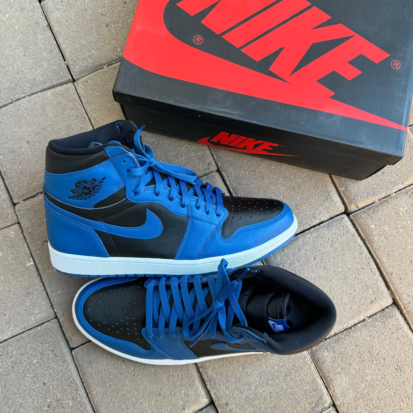 Jordan 1 Retro High Dark Marina Blue