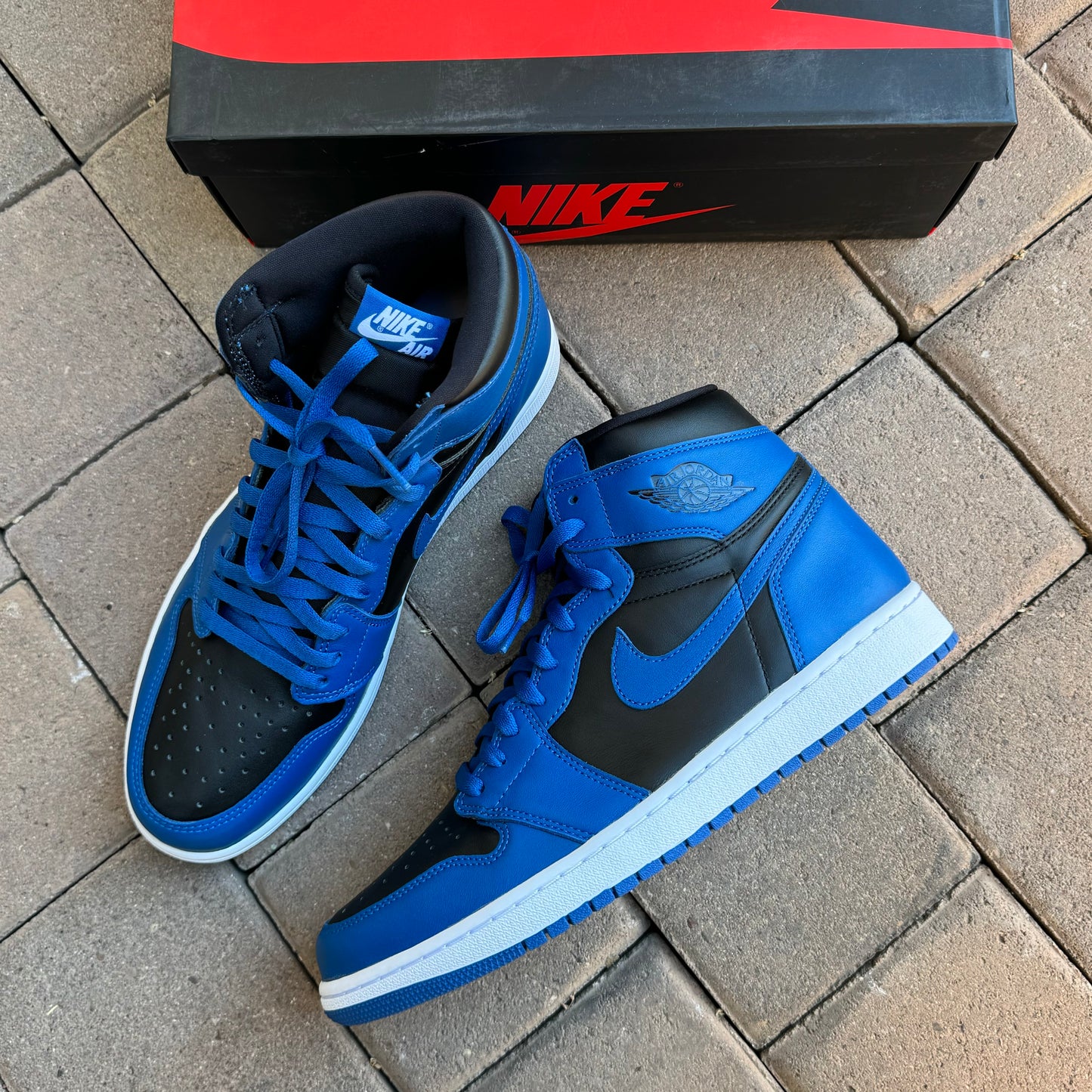 Jordan 1 Retro High Dark Marina Blue