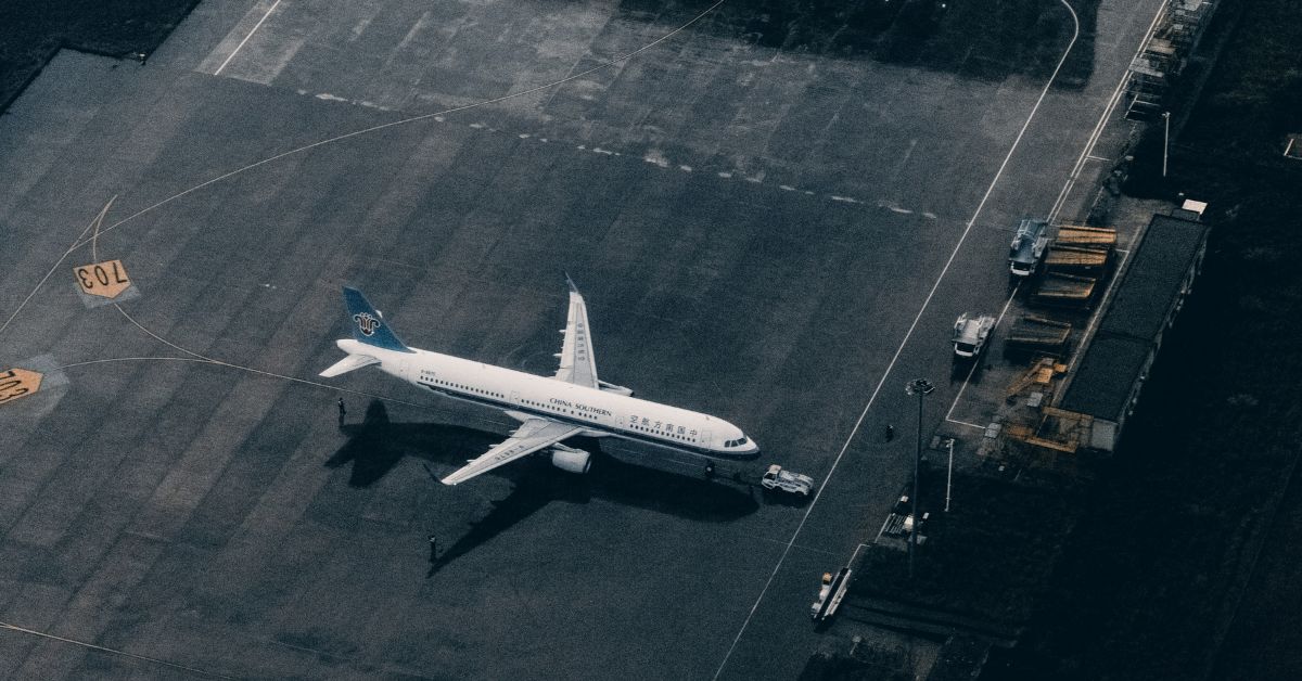 United Airlines Flight UA770 emergency Diversion